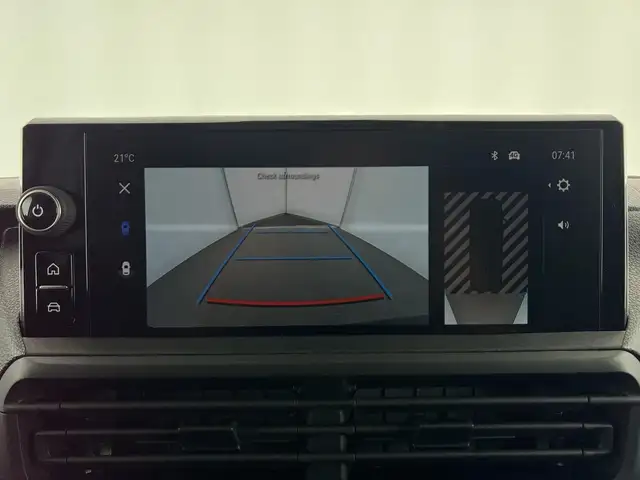 Opel Vivaro view 9