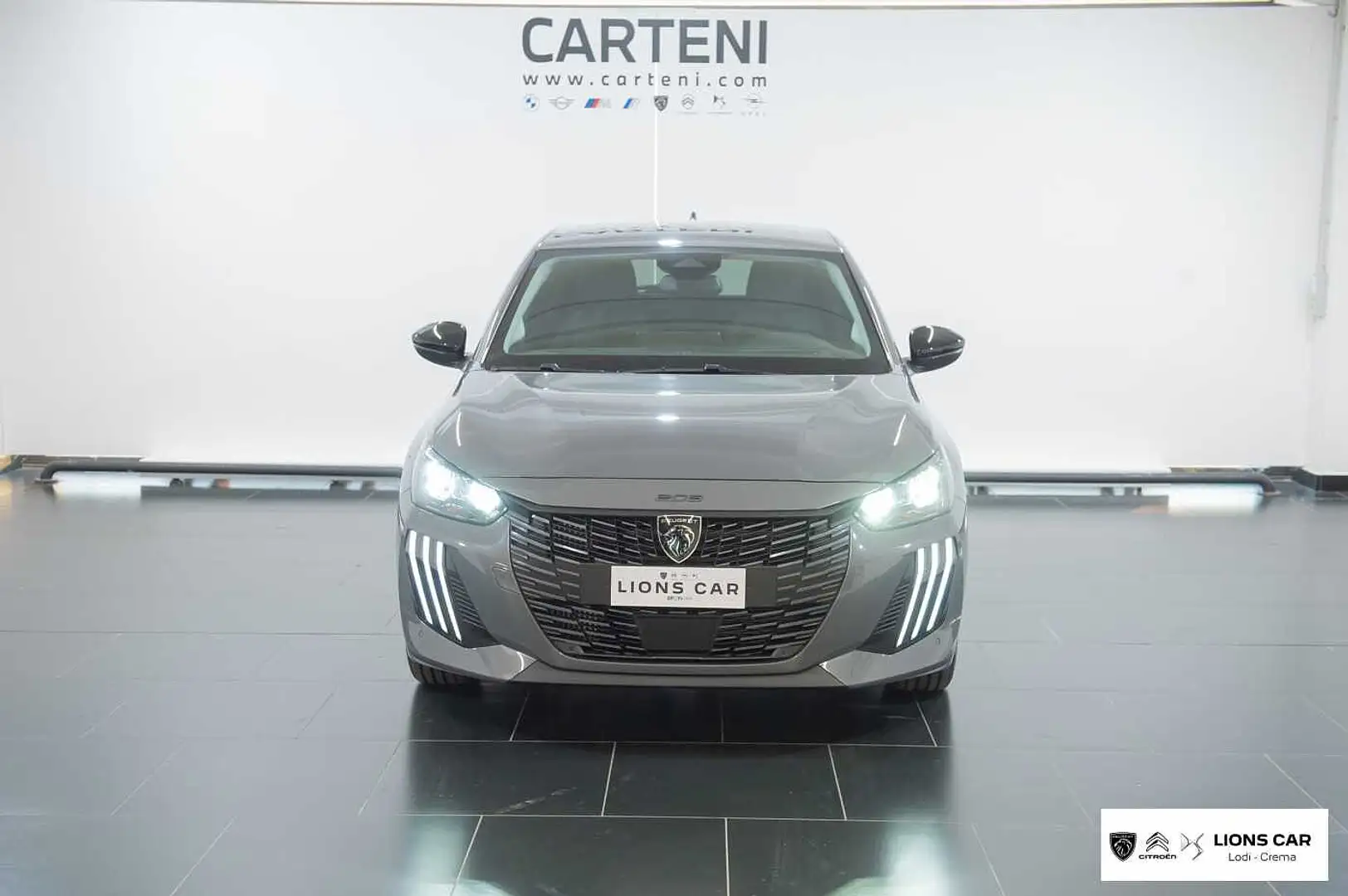 Peugeot 208 2ª serie Hybrid 110 e-DCS6 Allure Grijs - 2