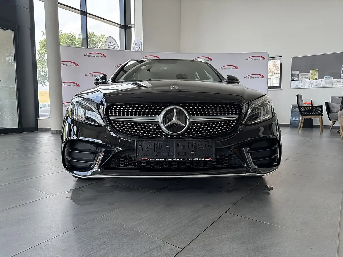 Mercedes-Benz C 300 de PHEV T Aut. AMG, Distr, Burmeister Schwarz - 2