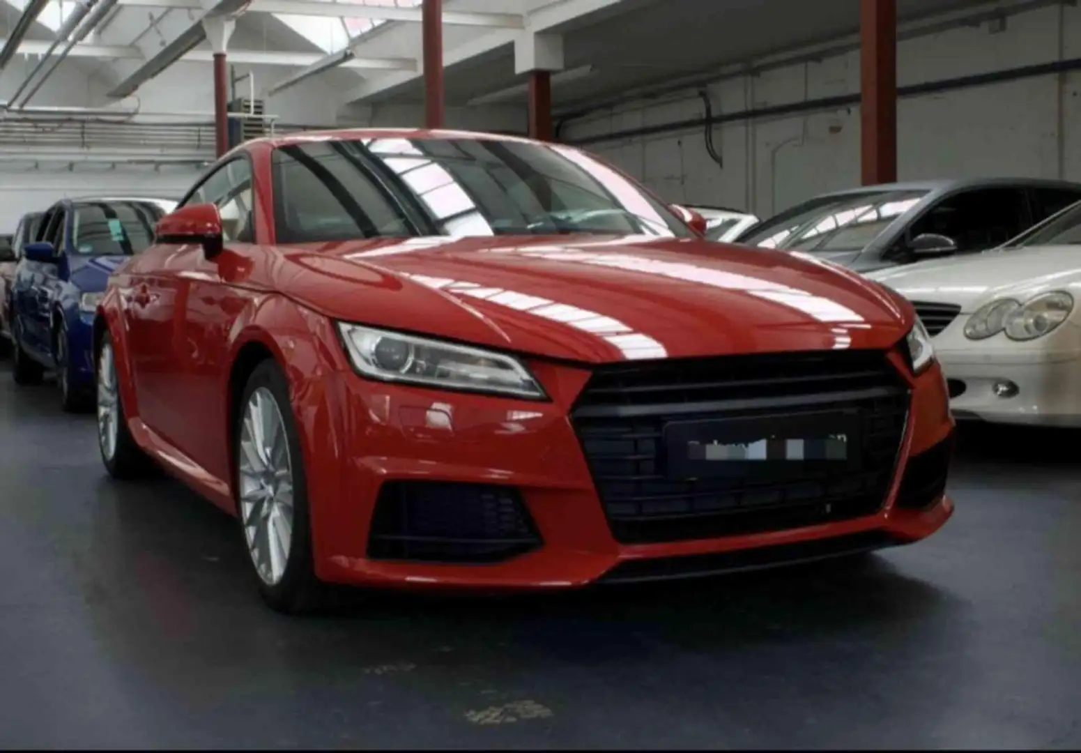 Audi TT Coupé 1.8 TFSI S line Rouge - 1