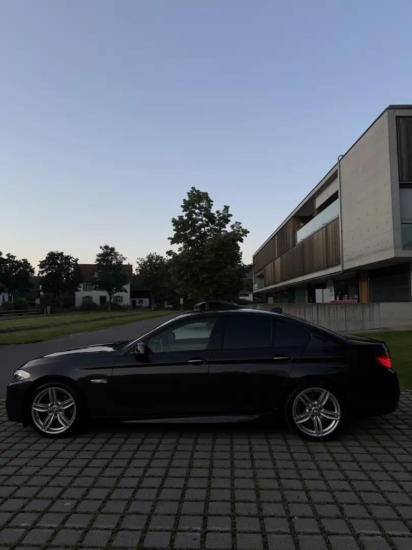 BMW 520 520d F10 Schwarz - 2