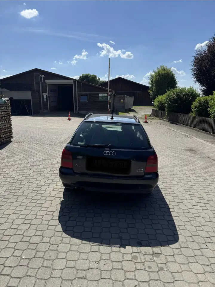 Audi A4 Avant 2.4 quattro, foto 7