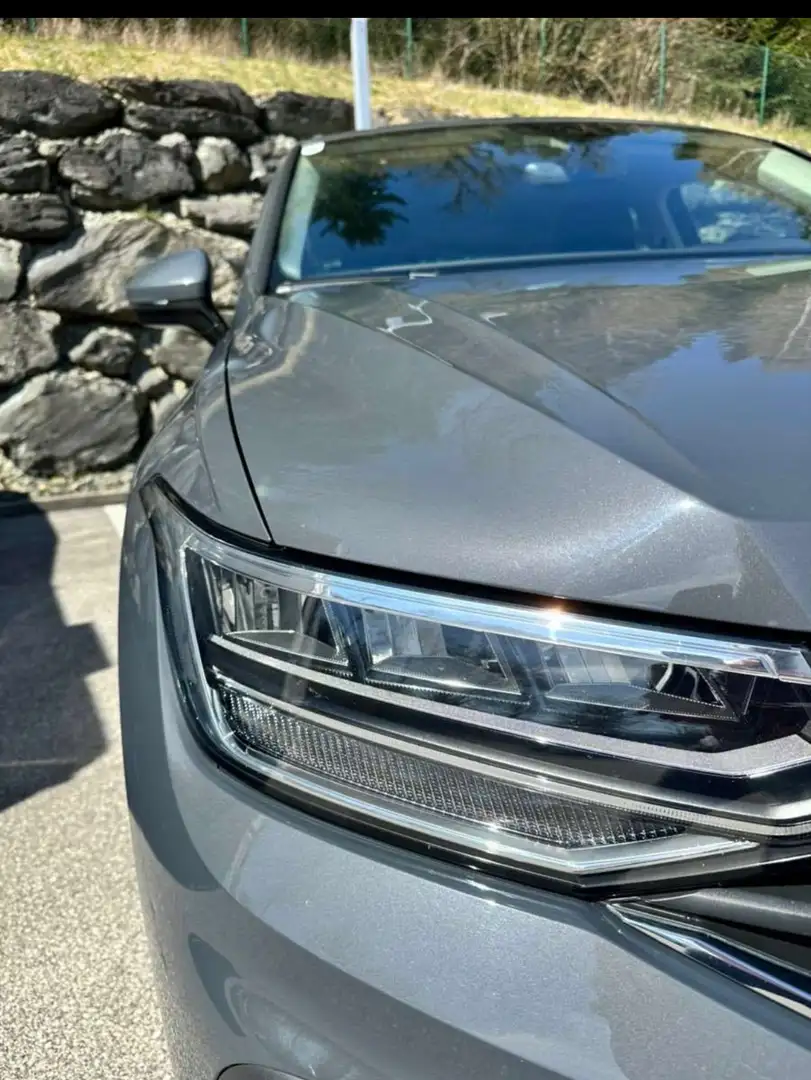 Volkswagen Tiguan Tiguan 2,0 TDI Life DSG Life Grau - 2