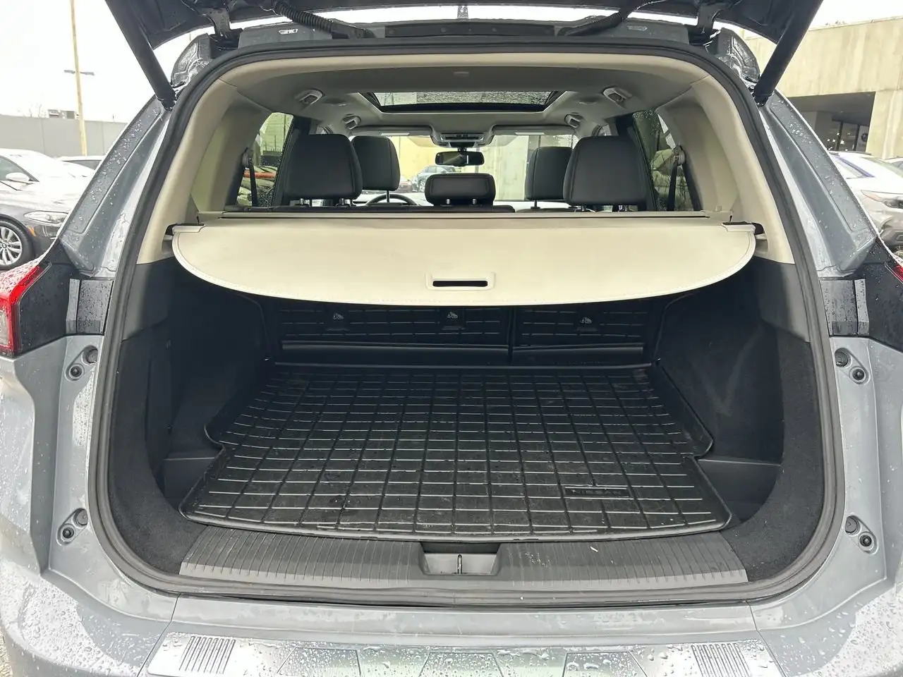 Nissan Rogue снимка Nissan Rogue