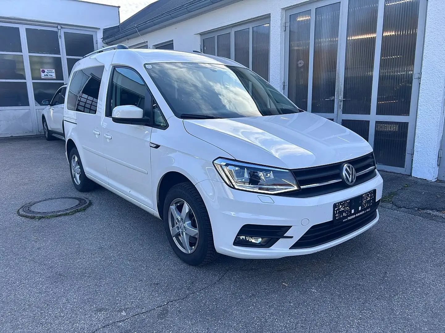Volkswagen Caddy Kombi 2,0 TDI DSG / VOLL LED / NAVI / AHK Weiß - 2