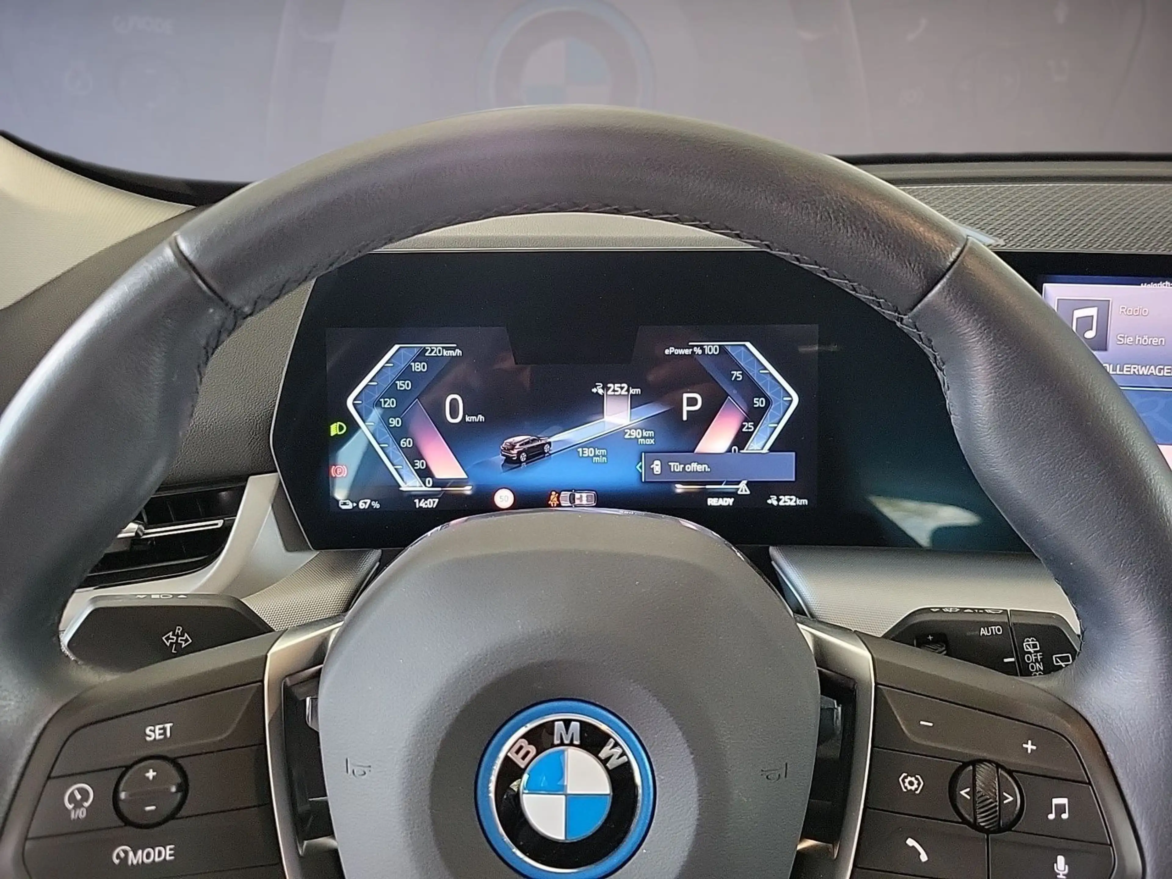 BMW iX1 eDrive20 150kW*Kamera*SHZ*Android — photo 15