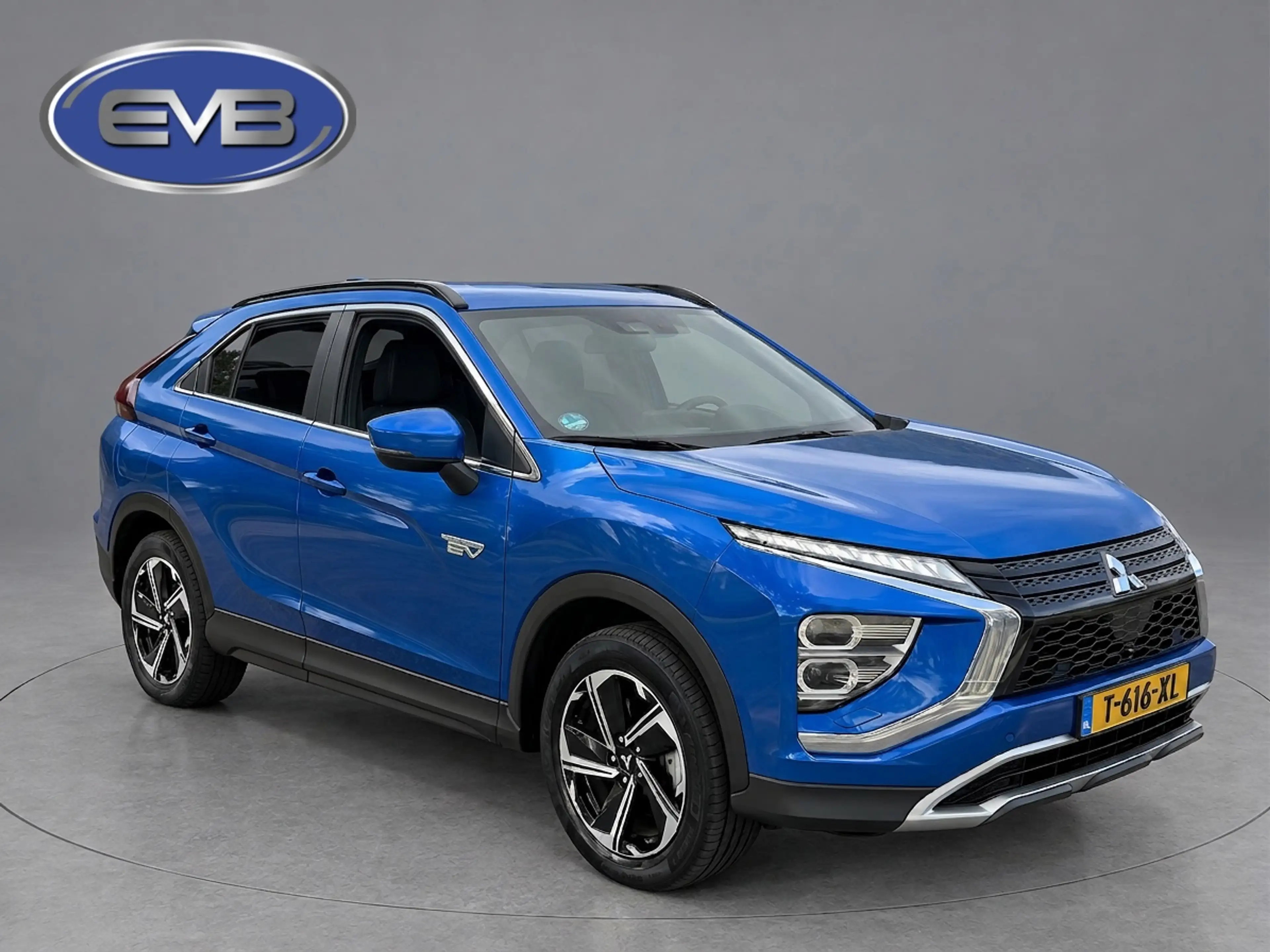 Mitsubishi Eclipse Cross 2.4 PHEV Intense+, trekhaak, stoelverwarming, acht — photo 10