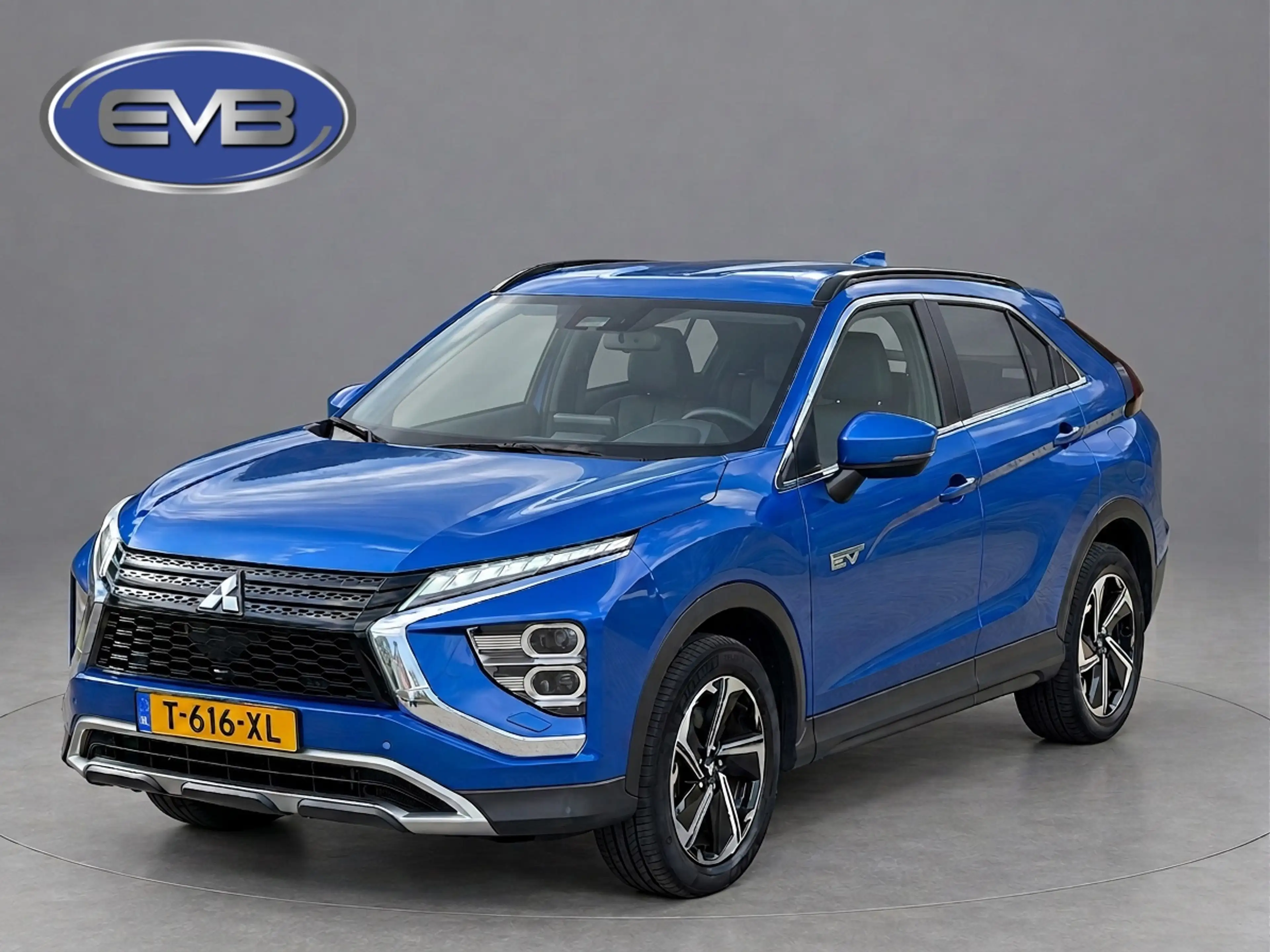 Mitsubishi Eclipse Cross 2.4 PHEV Intense+, trekhaak, stoelverwarming, acht — photo 30