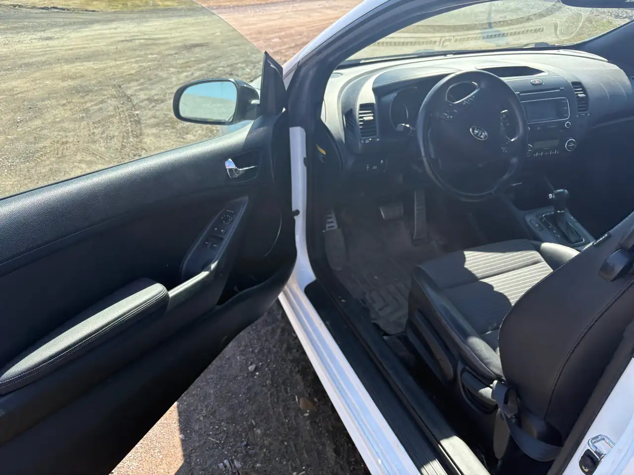 Kia Forte снимка Kia Forte