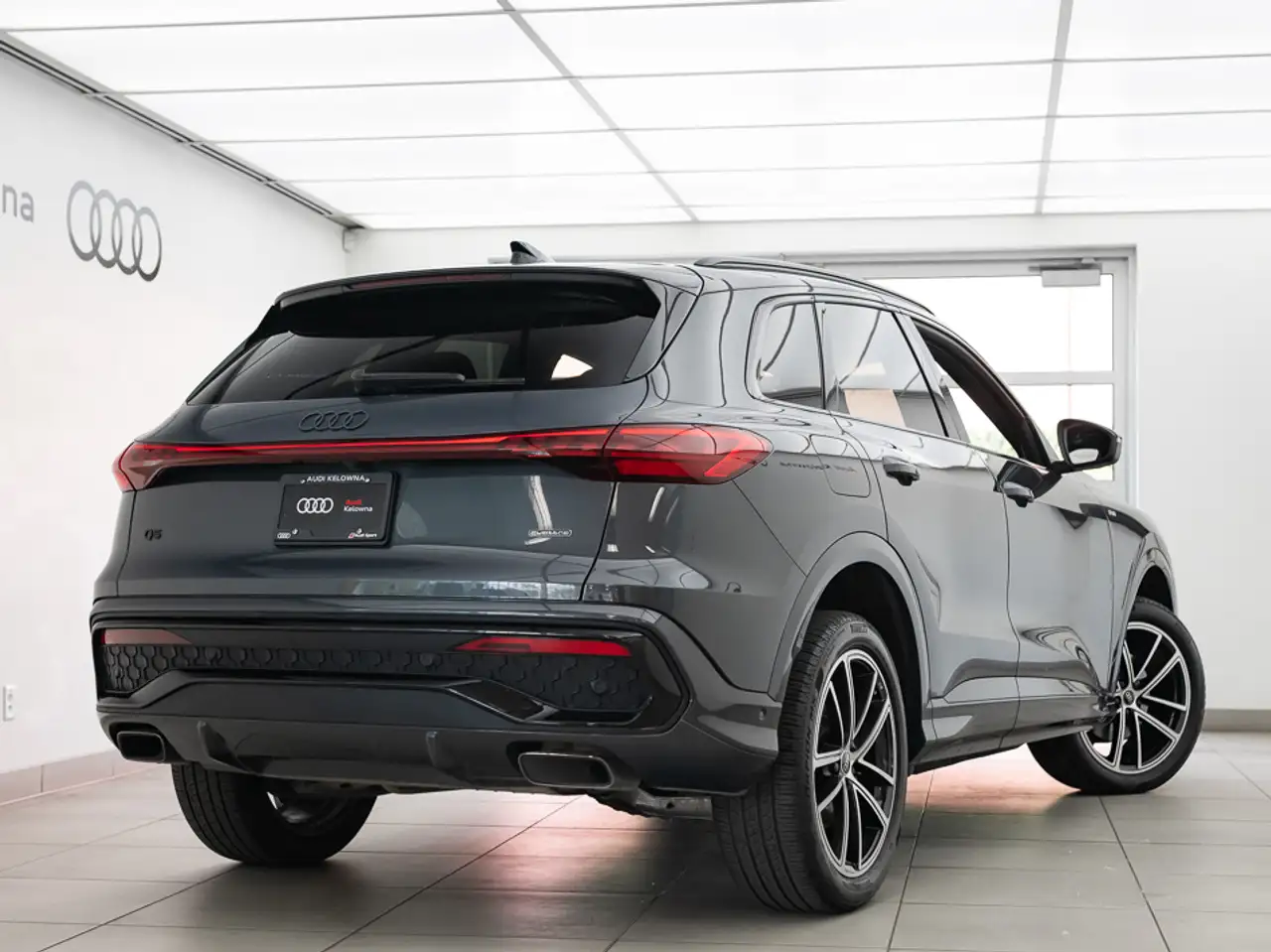 Audi Q5 photo Audi Q5