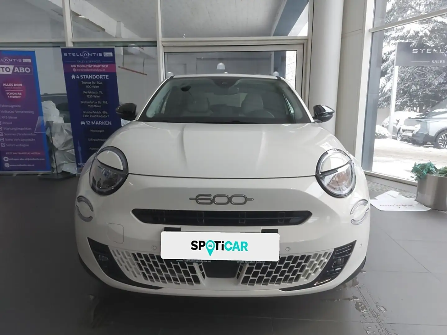 Fiat 600 Hybrid mHEV 145 6-Gang eDCT La Prima Weiß - 2