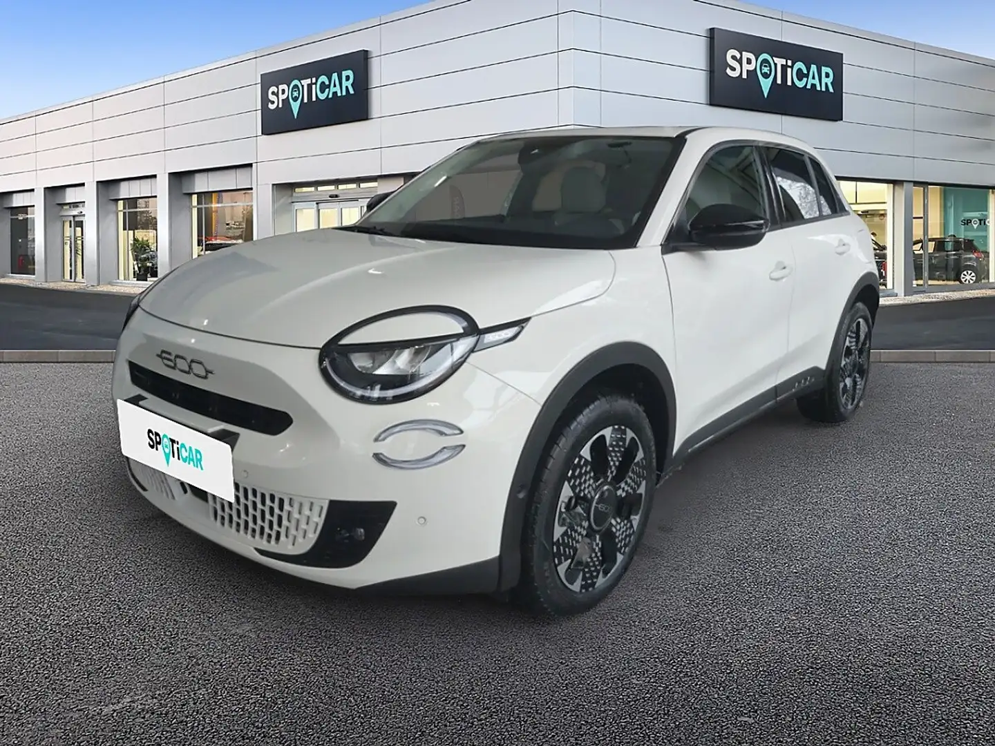 Fiat 600 Hybrid mHEV 145 6-Gang eDCT La Prima Weiß - 1