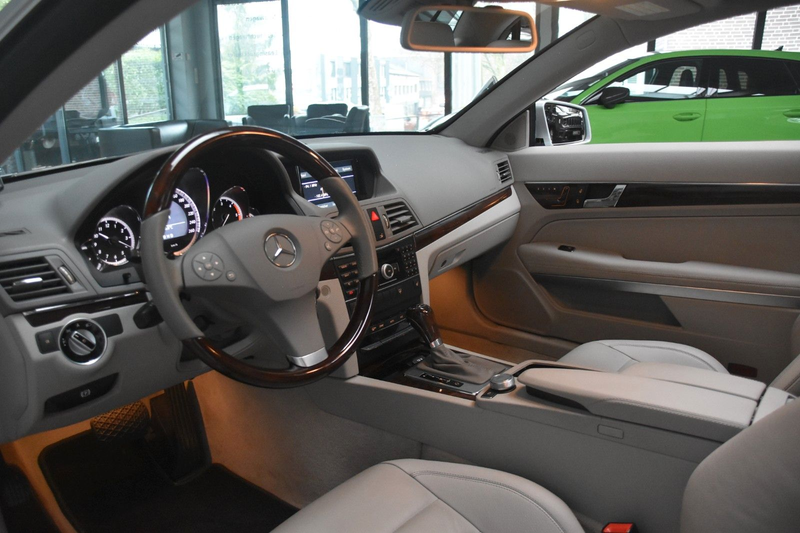 Mercedes-Benz E 350 CDI Coupe Navi Kamera Xenon Pano Memory — photo 14