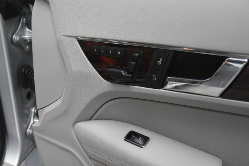 Mercedes-Benz E 350 CDI Coupe Navi Kamera Xenon Pano Memory — photo 13