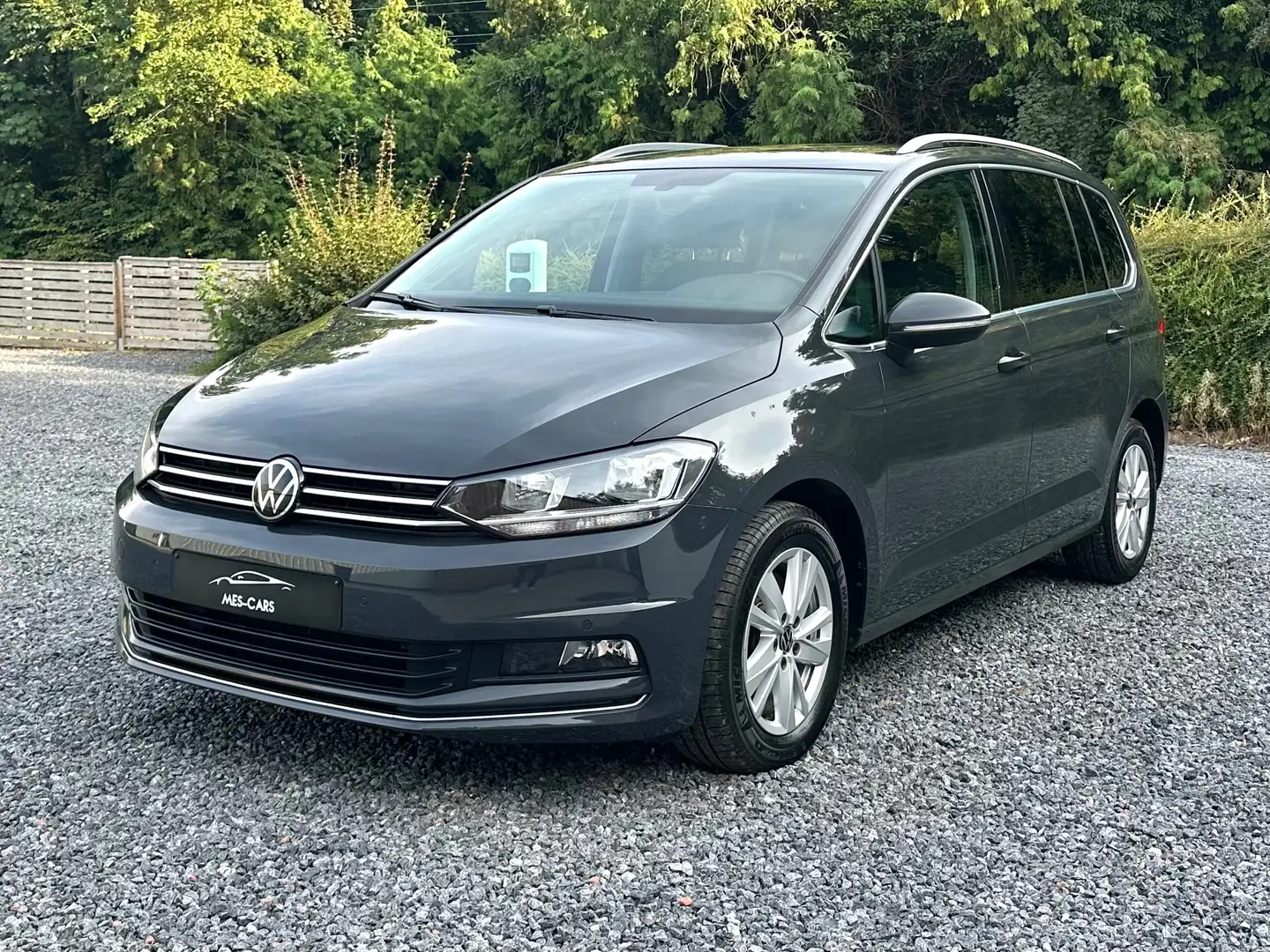 Volkswagen Touran 7PL 2.0TDI -150CV DSG / Alcantara 2021 Grijs - 2