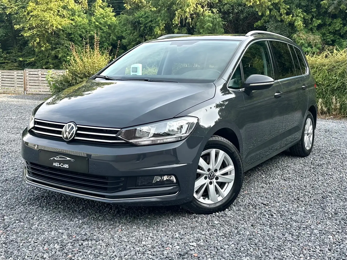 Volkswagen Touran 7PL 2.0TDI -150CV DSG / Alcantara 2021 Grijs - 1