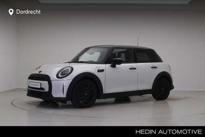 MINI Cooper 5-deurs Camden Edition | Premium Plus | Panoramada