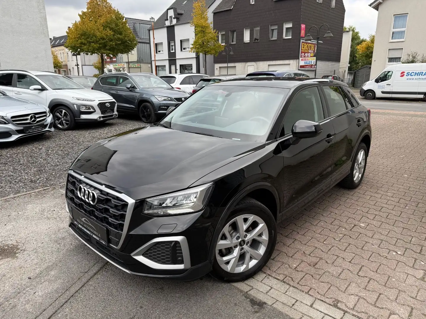 Audi Q2 35 TFSI advanced 1.Hand*LED*AHK*Navi Schwarz - 2