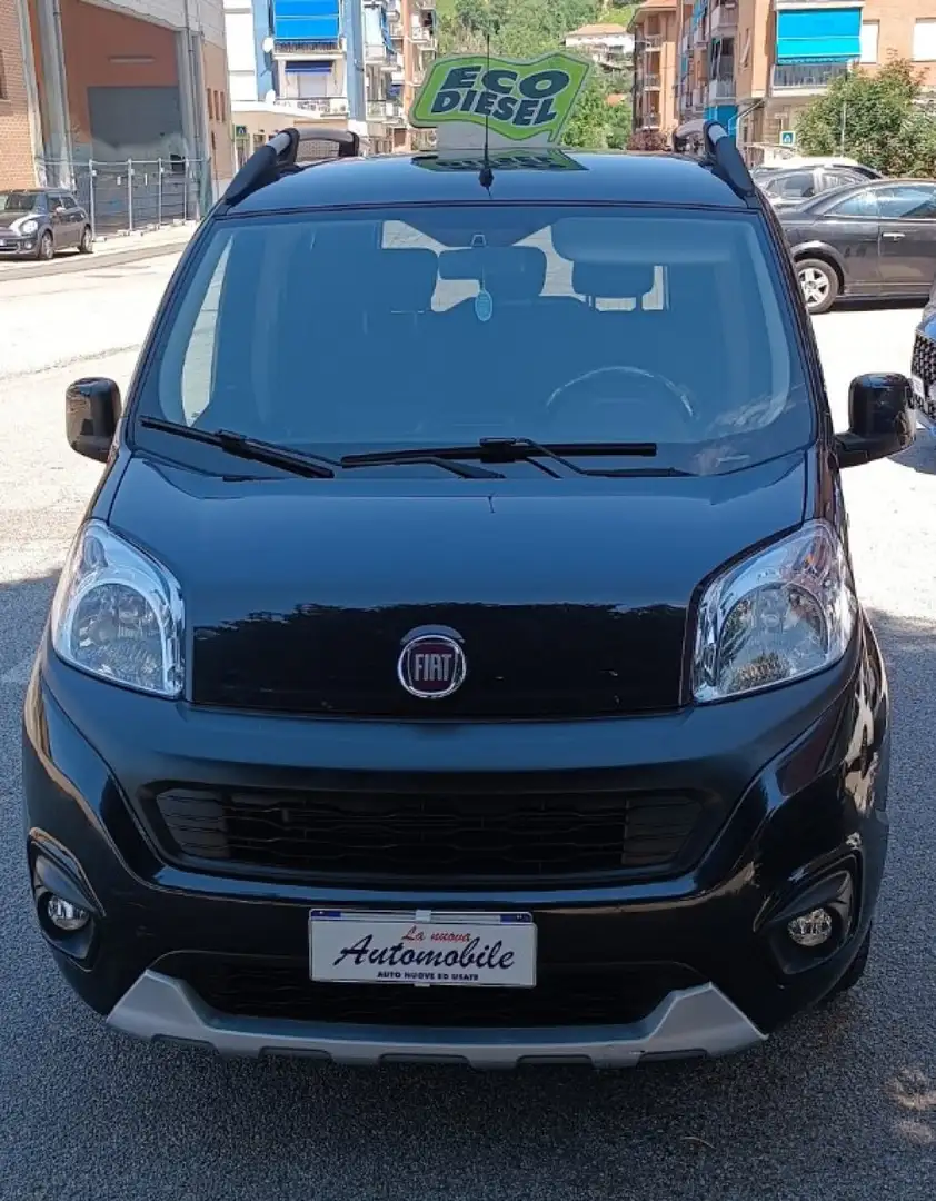 Fiat Qubo 1.3 MJT 80 CV Trekking EURO 6D 83.000 KM Czarny - 2