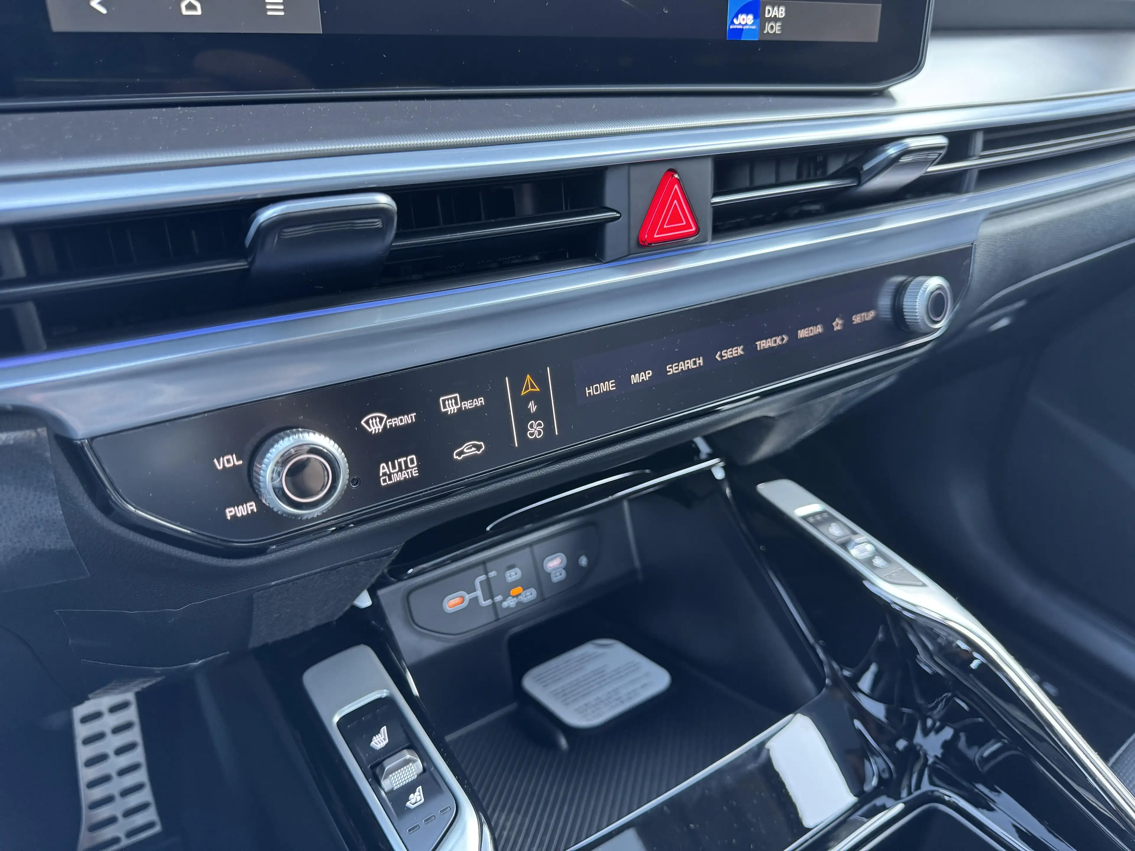 Kia Sorento 1.6 T-GDi 215 HEV AT6 AWD Evolution 7Pl — photo 16