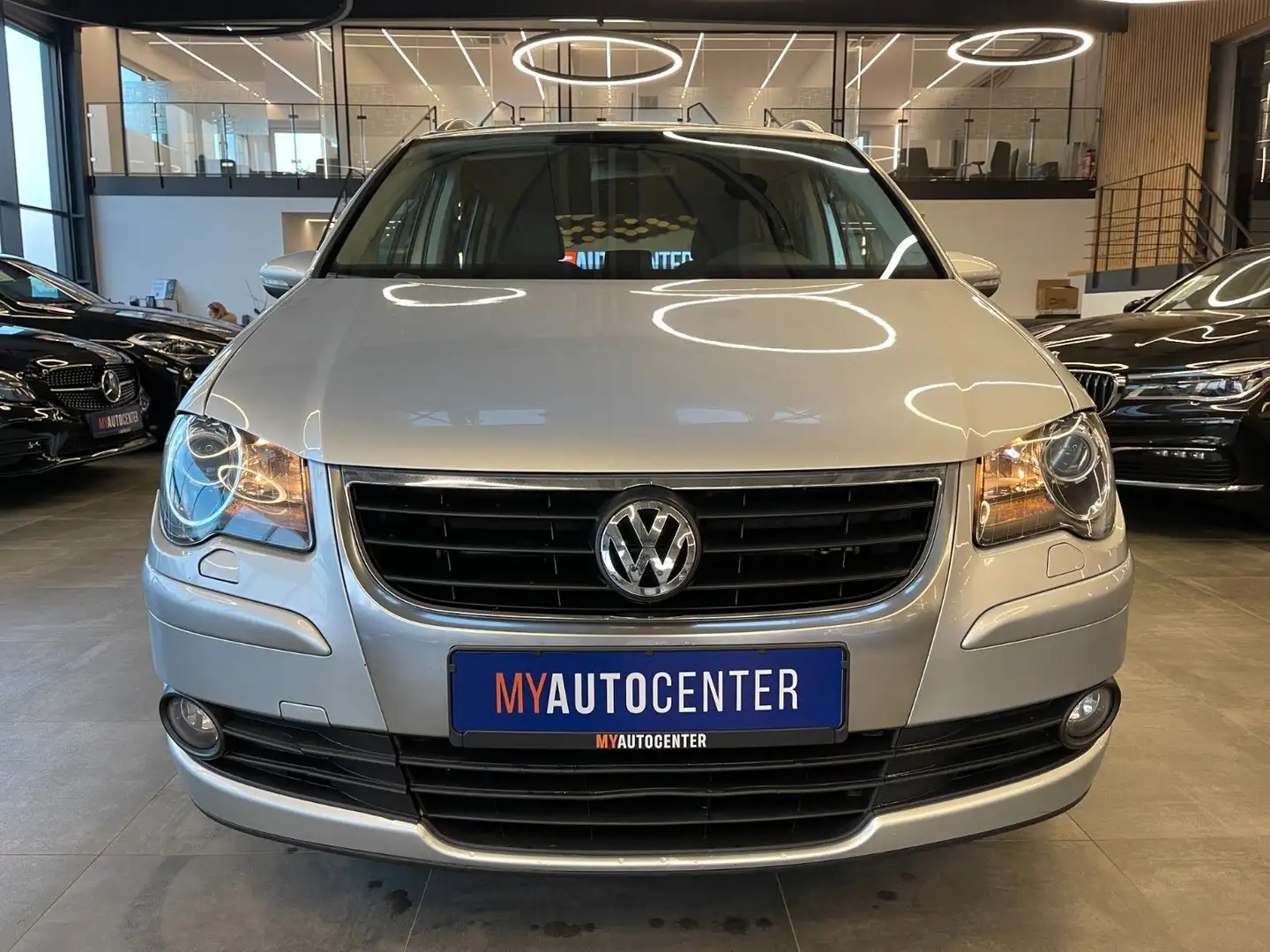 Volkswagen Touran Freestyle *7SITZER*SHZ*TEMPOMAT*NAVI*PDC* Silver - 2