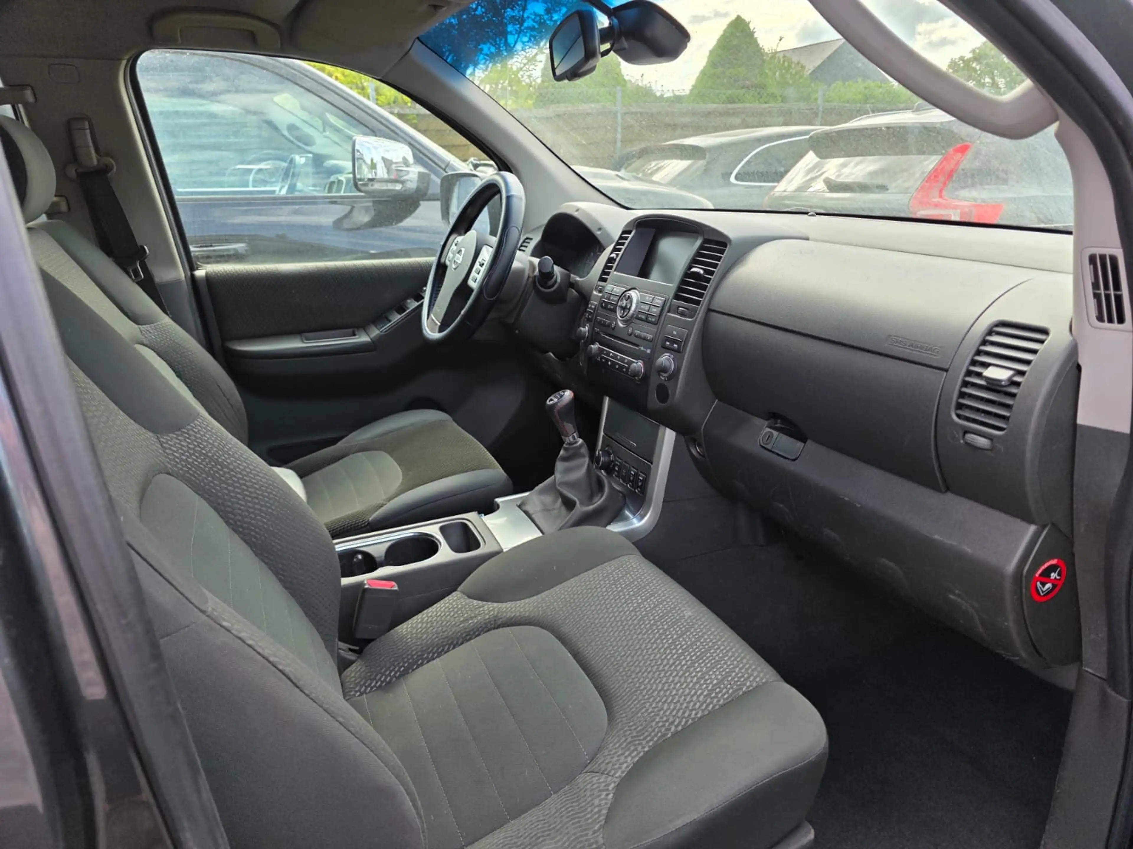 Nissan Navara 2.5 dCi 4x4 NAVI-CAMERA UTILITAIRE — photo 7
