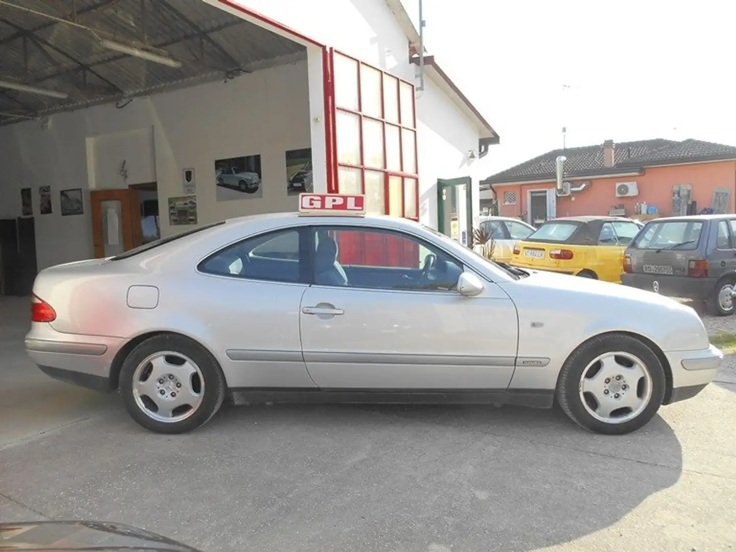 Mercedes-Benz CLK 200 KOMPRESSOR 192 CV  ELEGANCE CON IMPIANTO G.P.L Grijs - 2