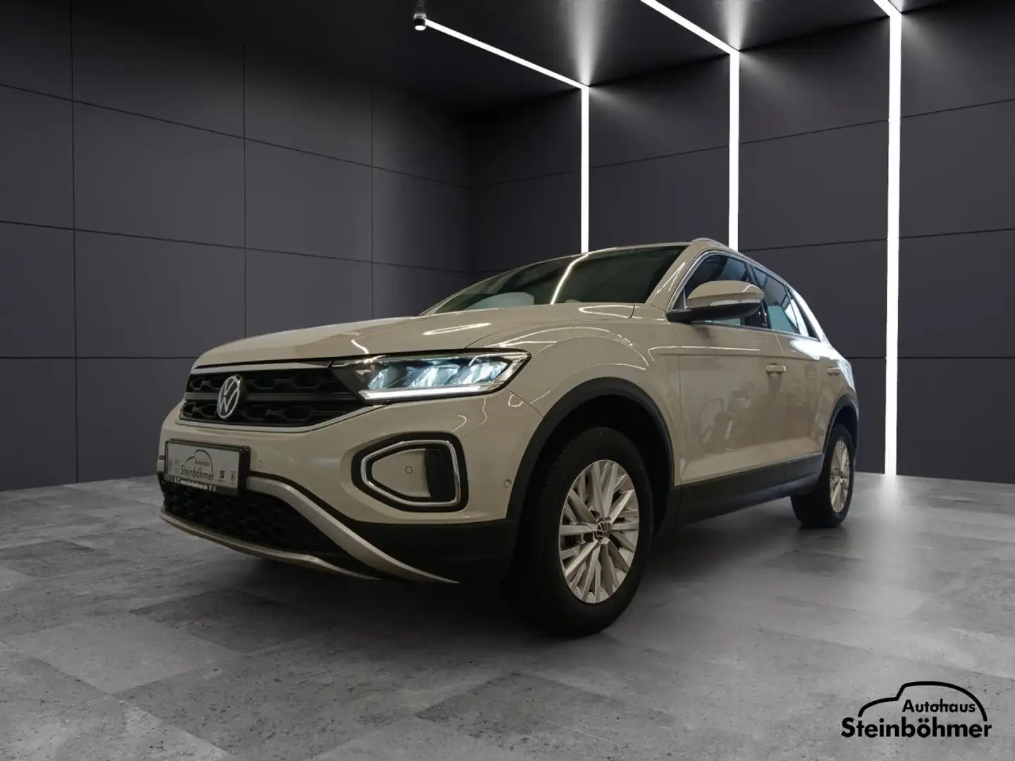 Volkswagen T-Roc Life 1.5 TSI NAVI AppCon LED AHK Bluetooth Gris - 1