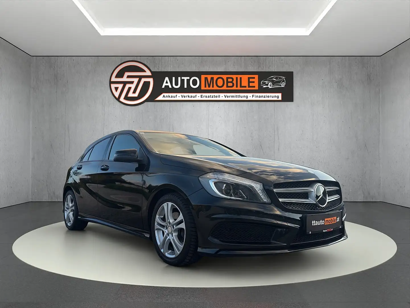 Mercedes-Benz A 200 CDI BlueEfficiency Aut. Zwart - 2