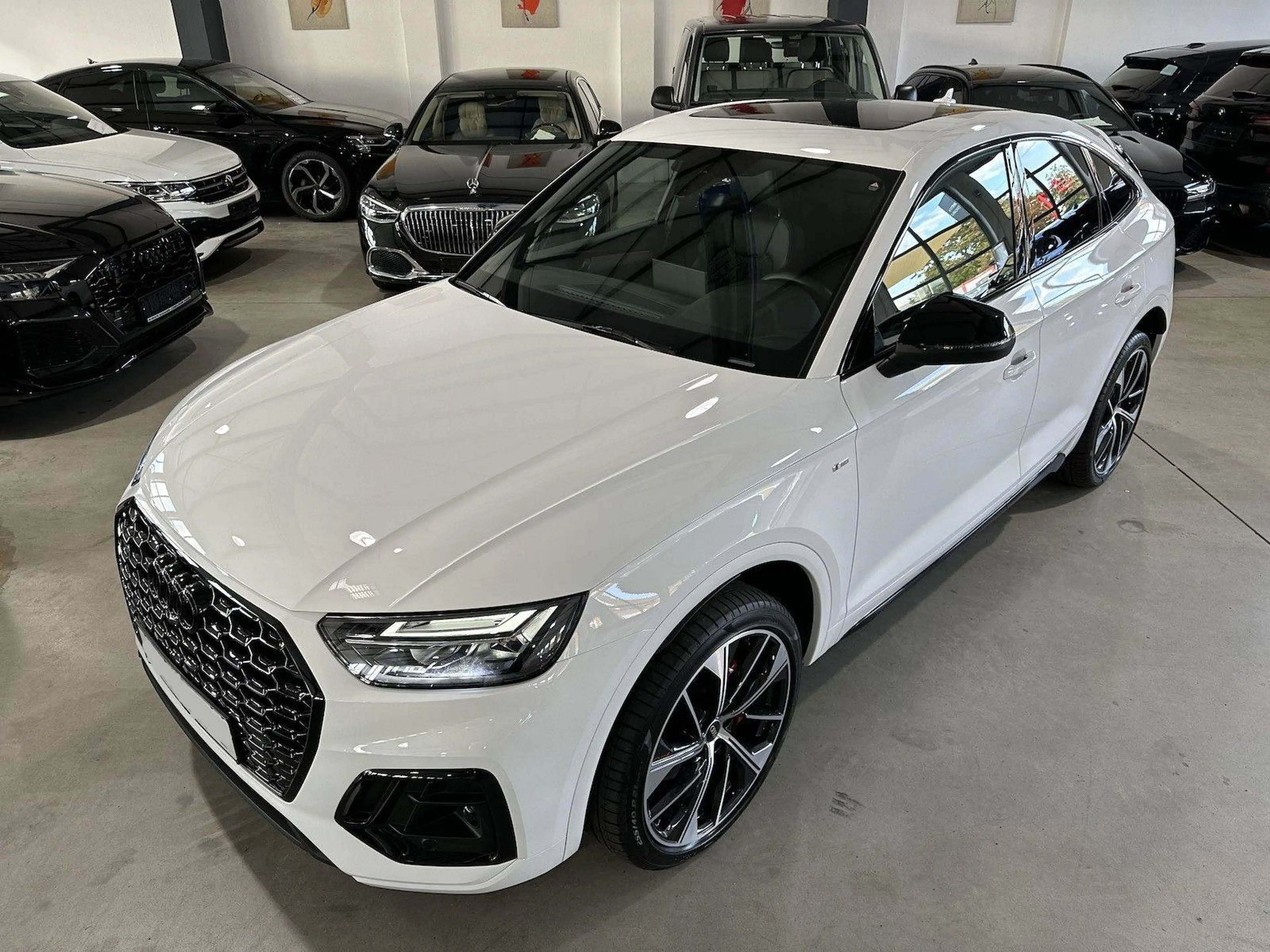 Audi Q5 50 TDI quattro S line — photo 2