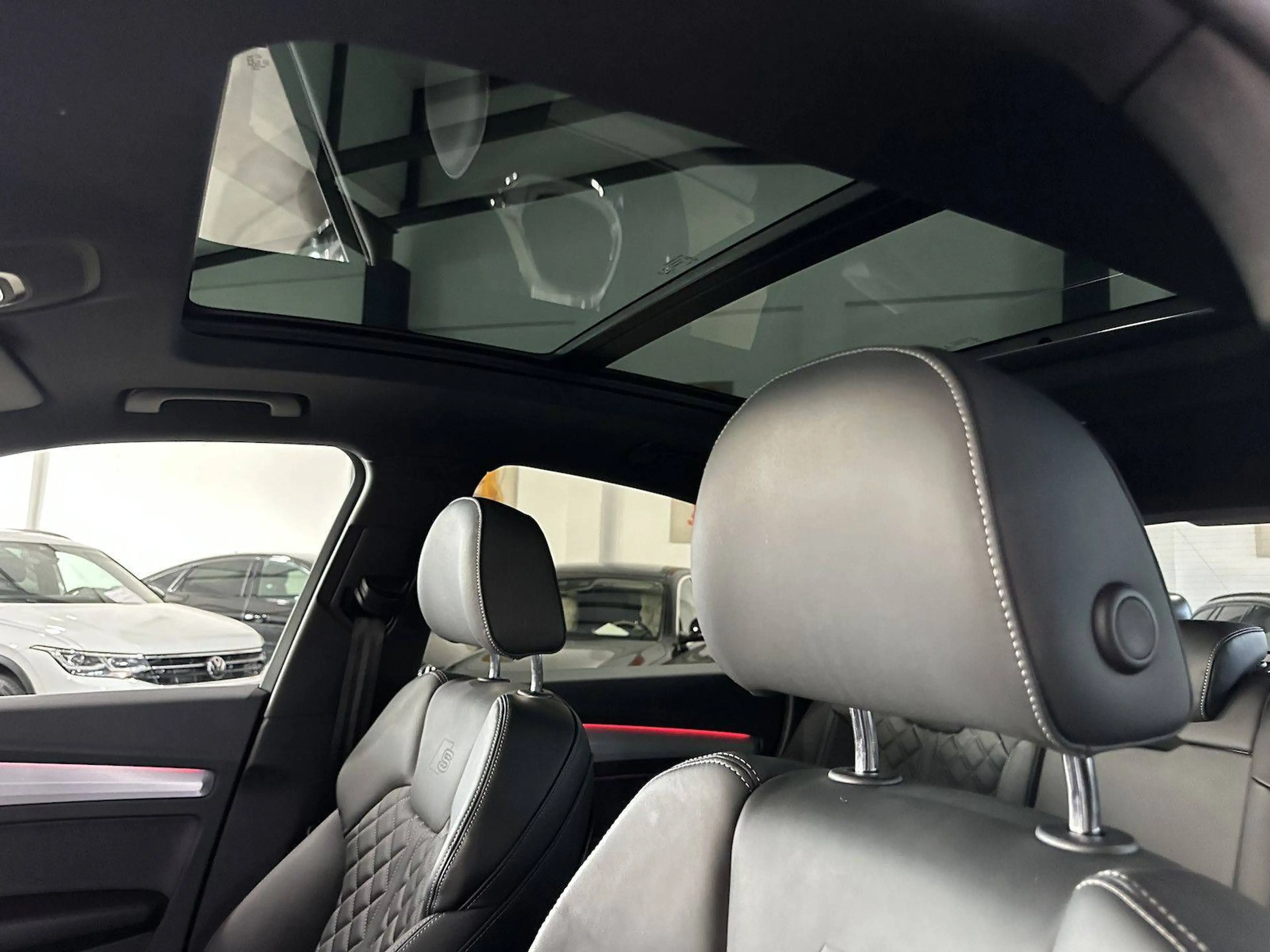 Audi Q5 50 TDI quattro S line — photo 10