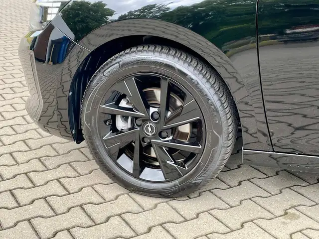 Opel Corsa view 9