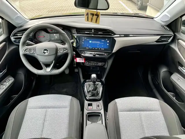 Opel Corsa view 10