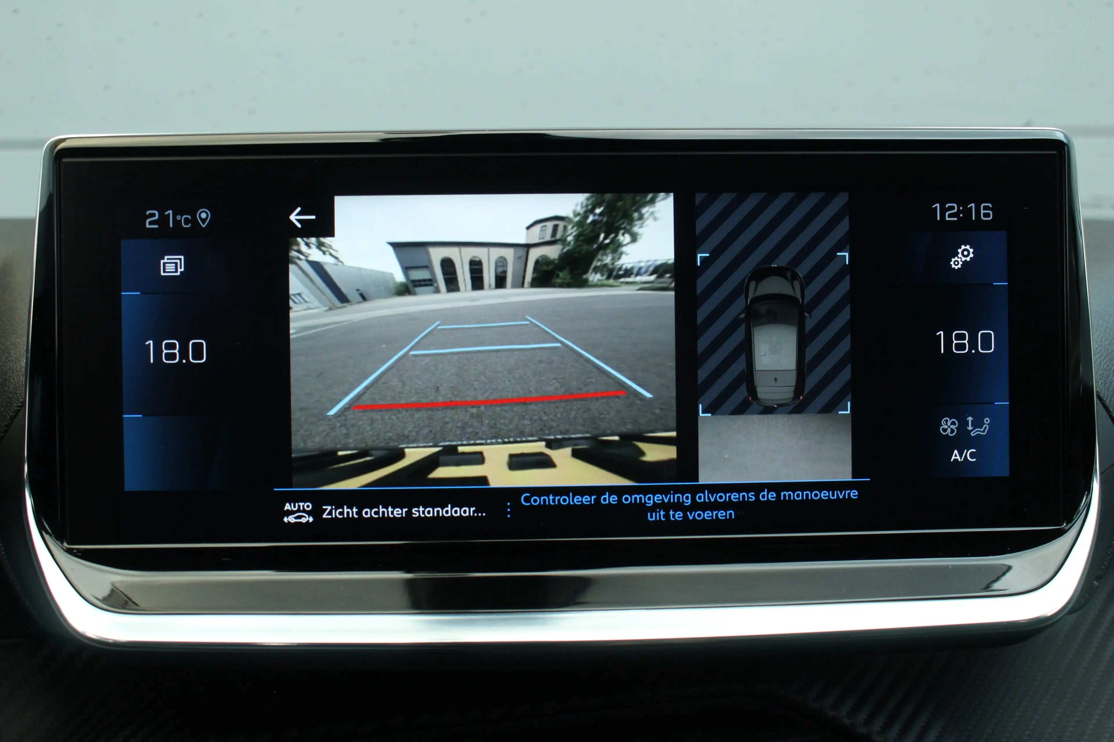 Peugeot 208 1.2 Allure Climate | Carplay | LED | 16" Lichtmeta — photo 20