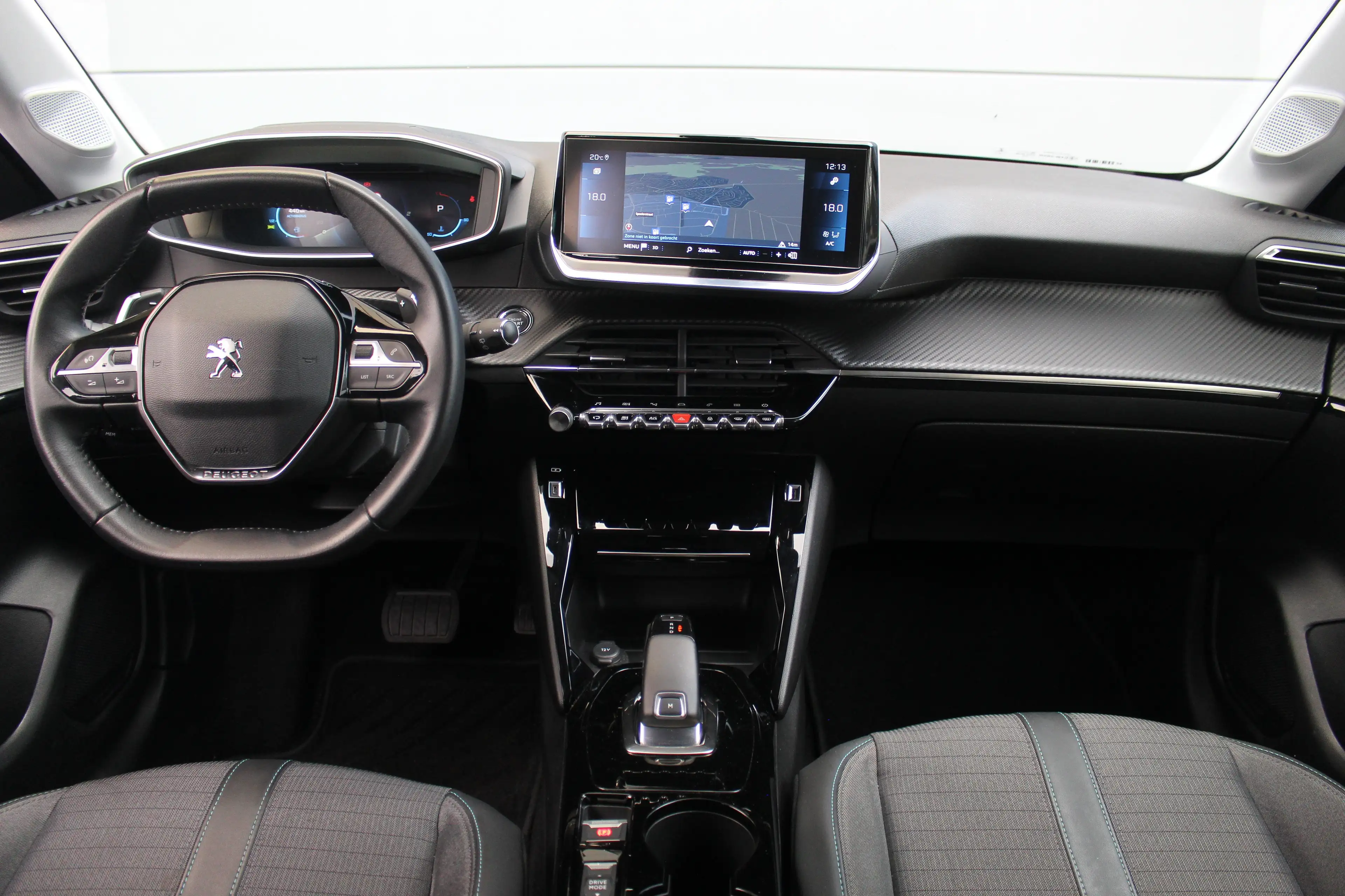 Peugeot 208 1.2 Allure Climate | Carplay | LED | 16" Lichtmeta — photo 11