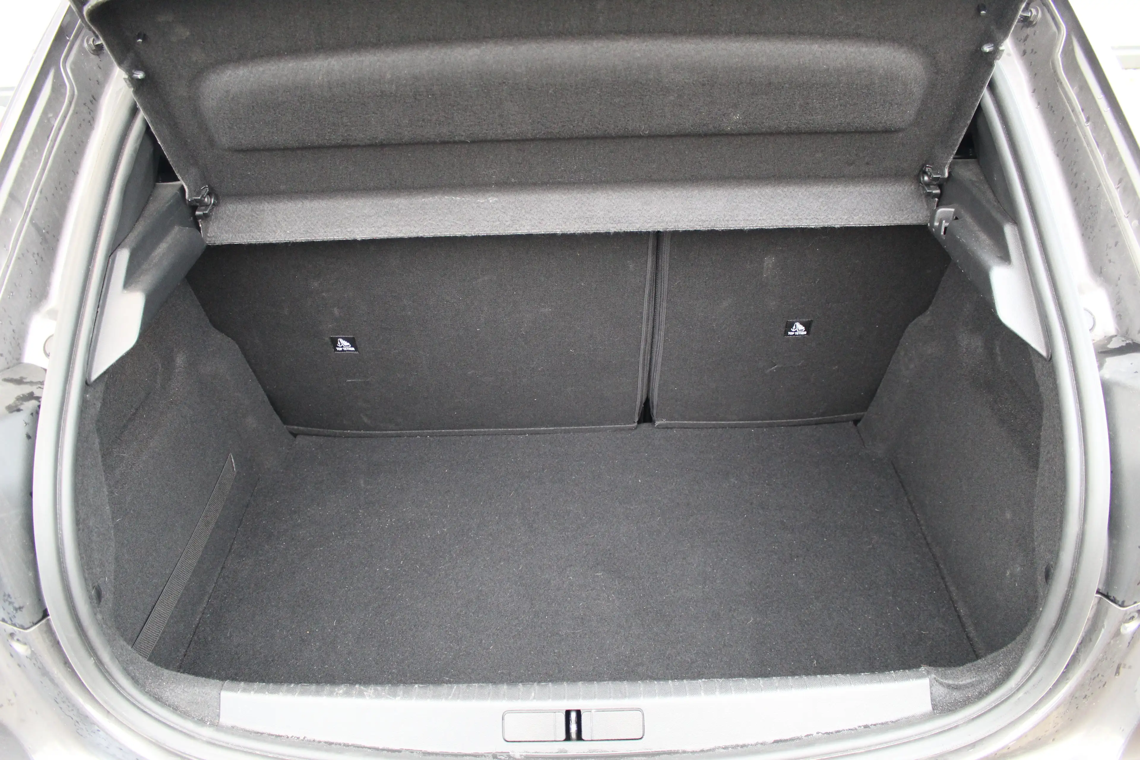 Peugeot 208 1.2 Allure Climate | Carplay | LED | 16" Lichtmeta — photo 32