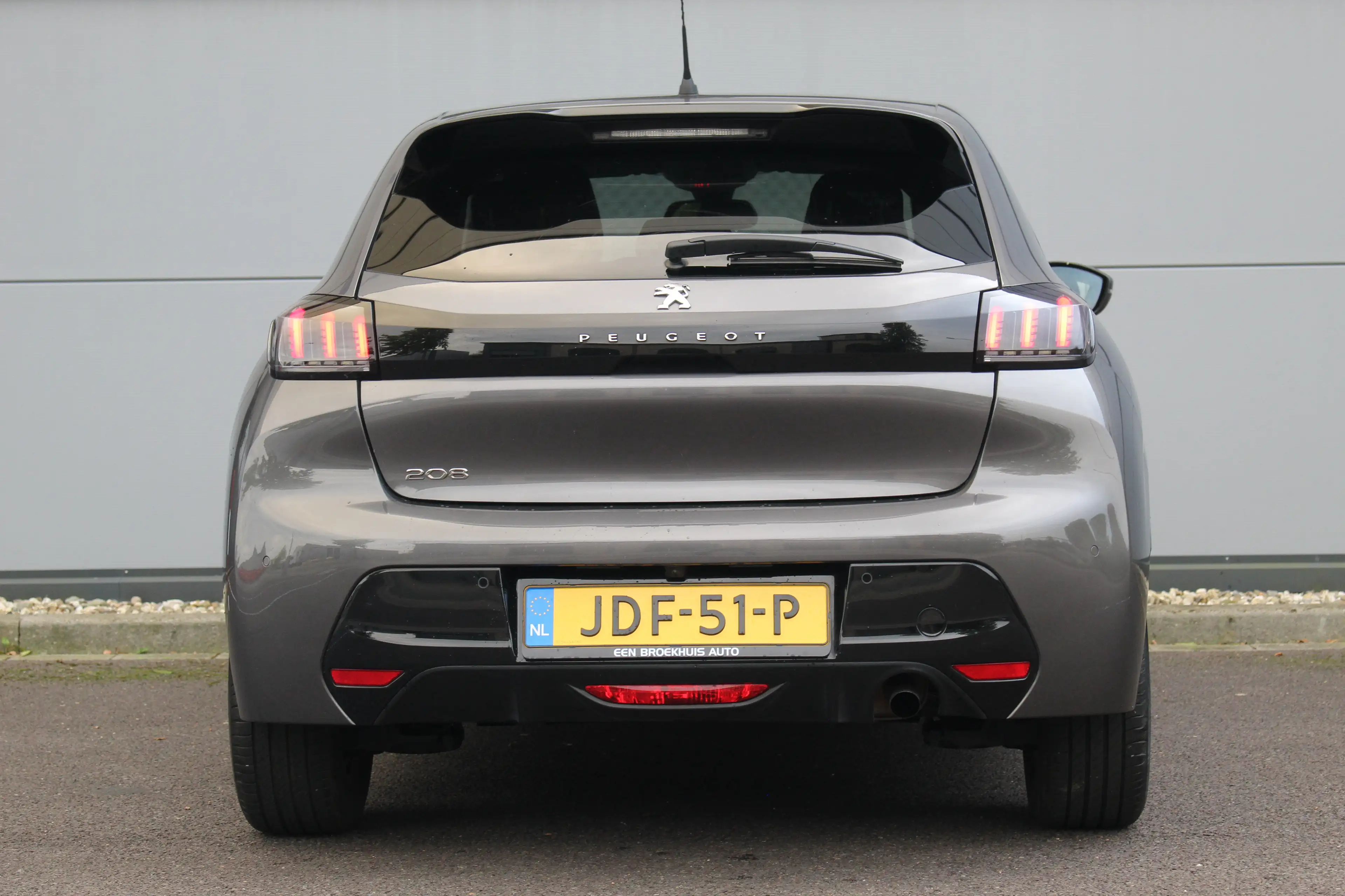 Peugeot 208 1.2 Allure Climate | Carplay | LED | 16" Lichtmeta — photo 9