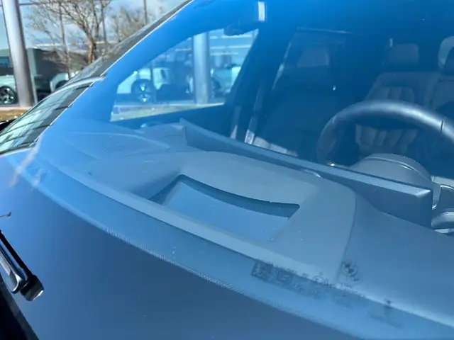 BMW X7 view 11