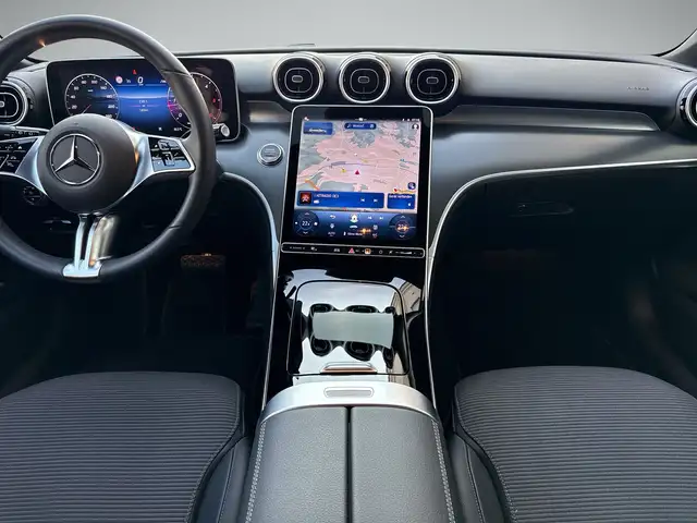 Mercedes-Benz C-Class view 8