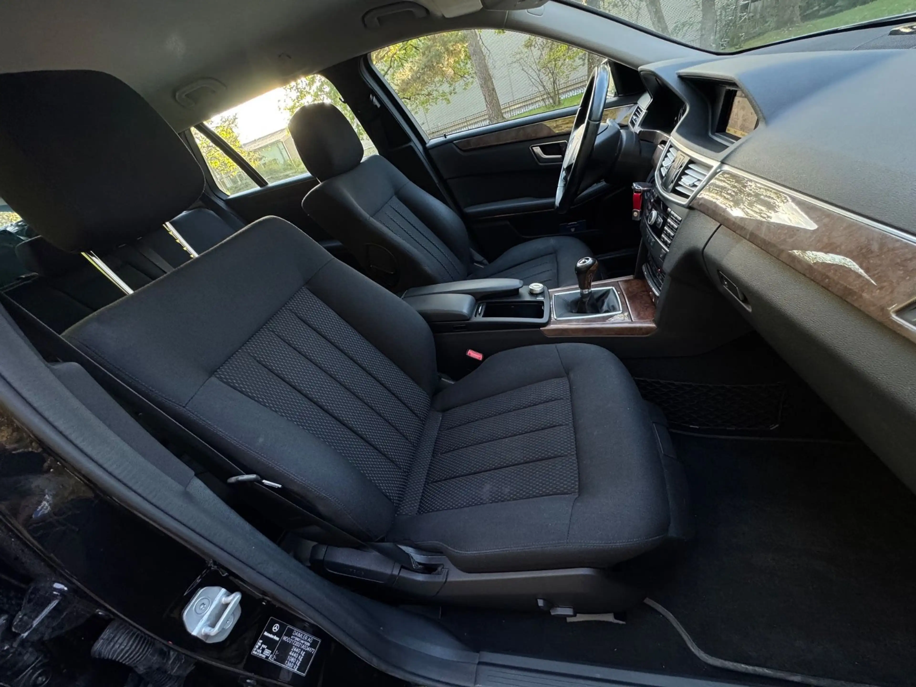 Mercedes-Benz E 220 E T-Modell E 220 CDI BlueEfficiency — photo 2