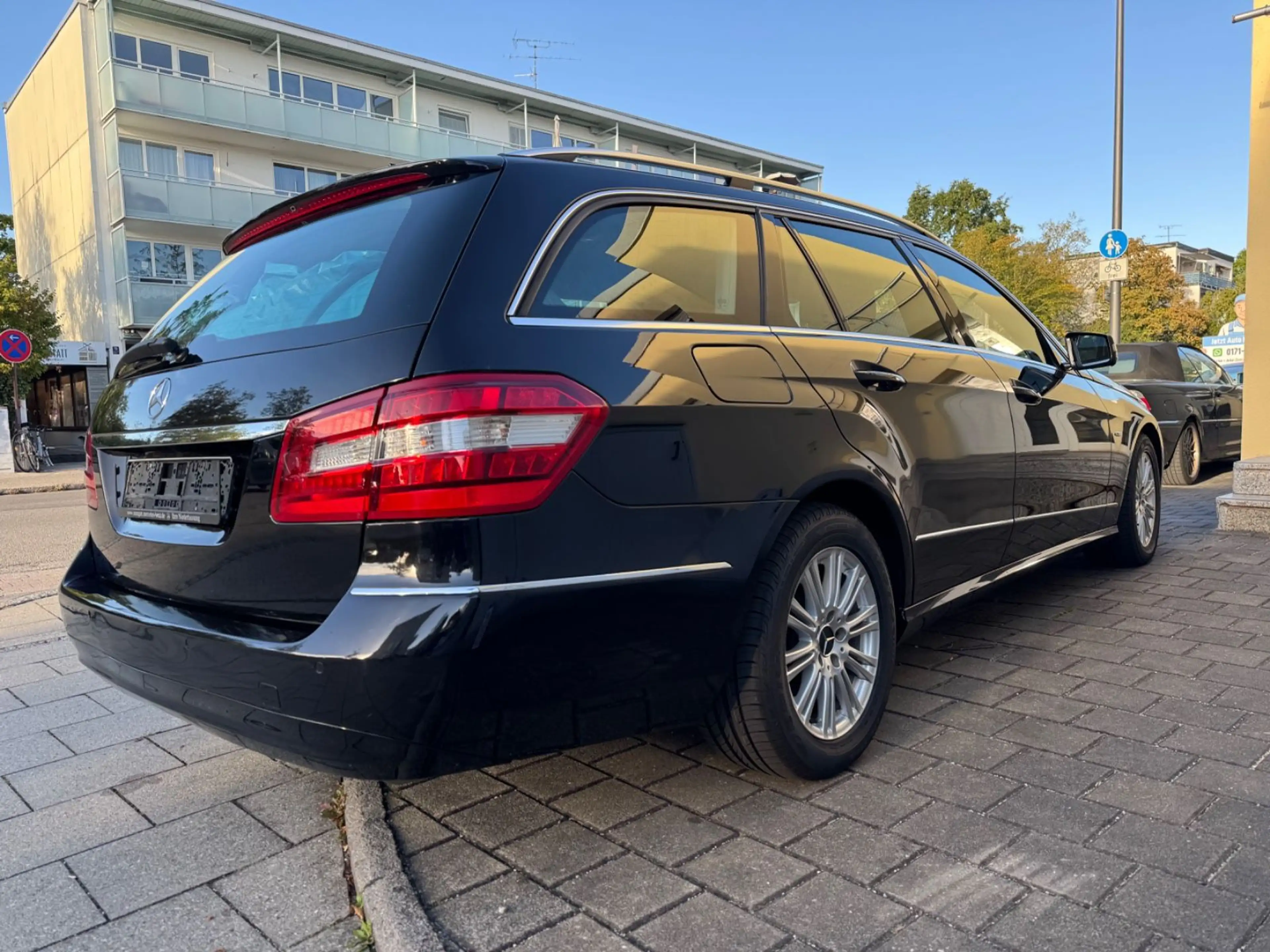 Mercedes-Benz E 220 E T-Modell E 220 CDI BlueEfficiency — photo 9