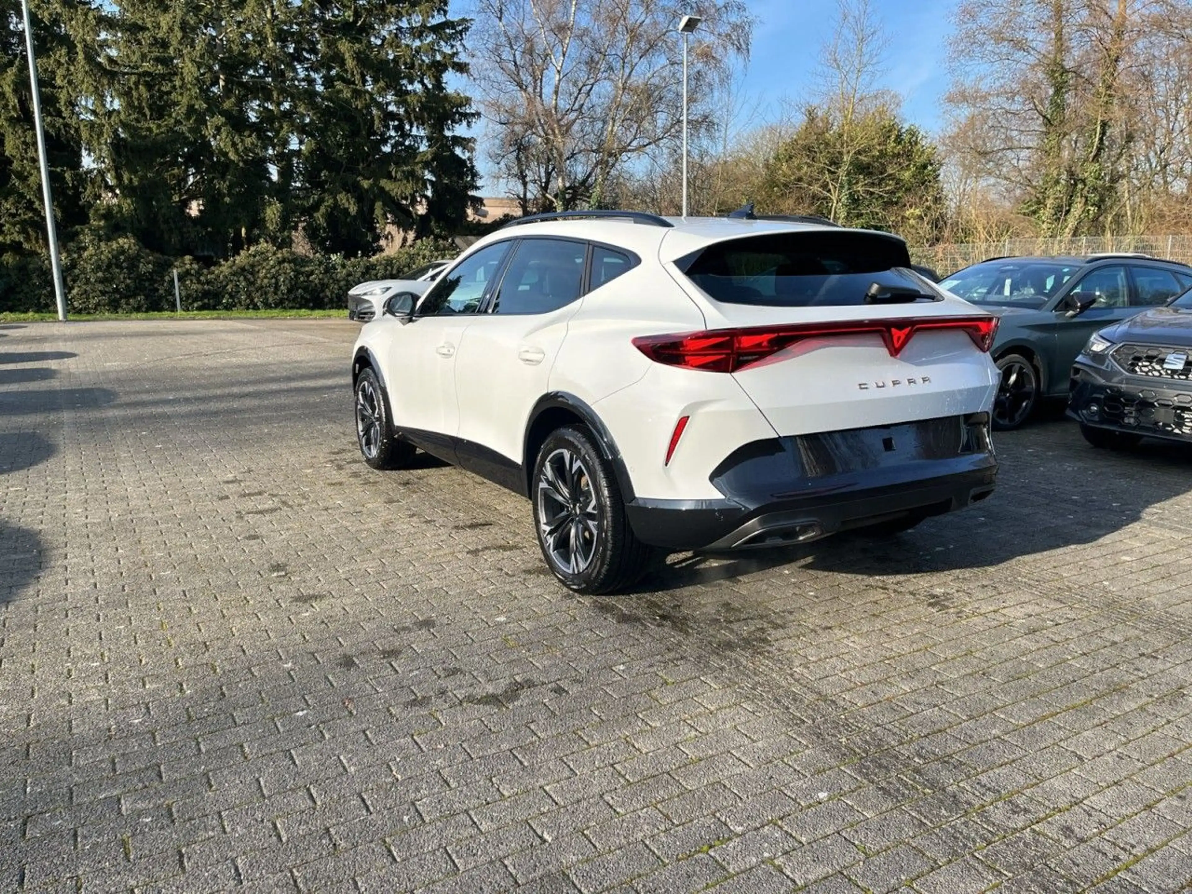 CUPRA Formentor 1.5 eTSI  W DCC|360°|Matrix|LED|R-Kam. — photo 3