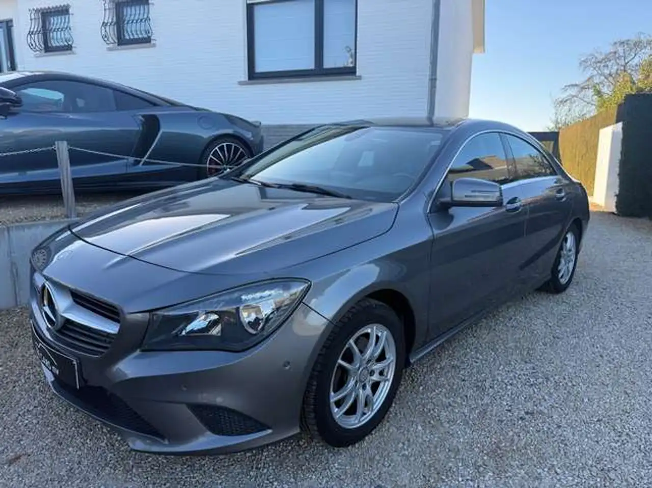 Mercedes-Benz CLA 180