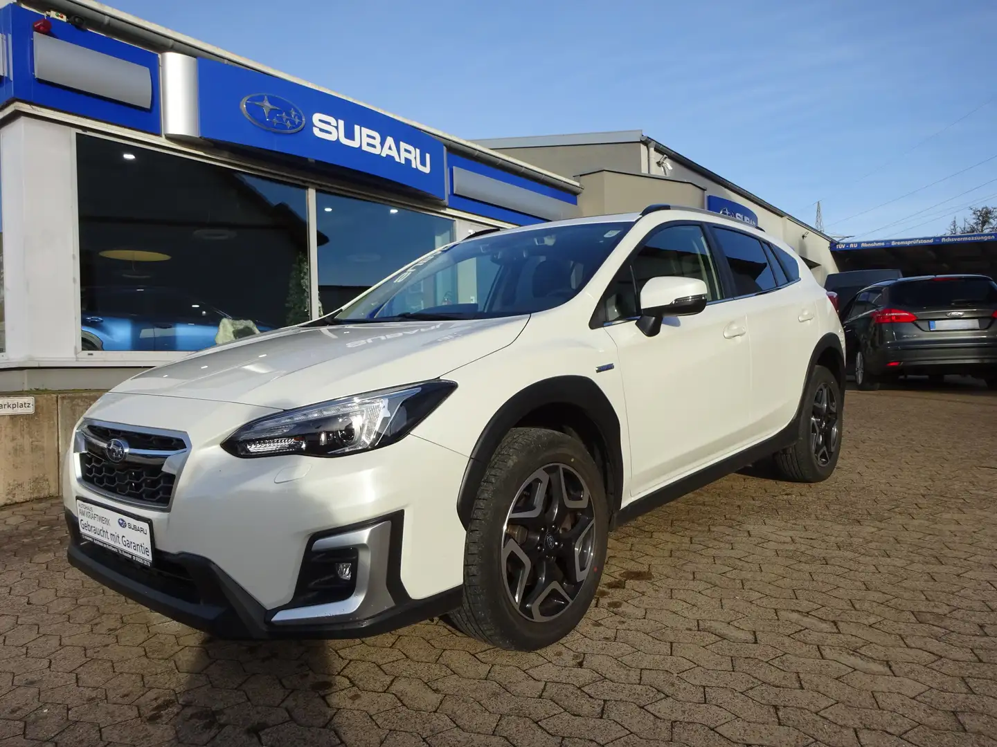 Subaru XV 2.0ie Platinum*2.Hd*AHK* Weiß - 1