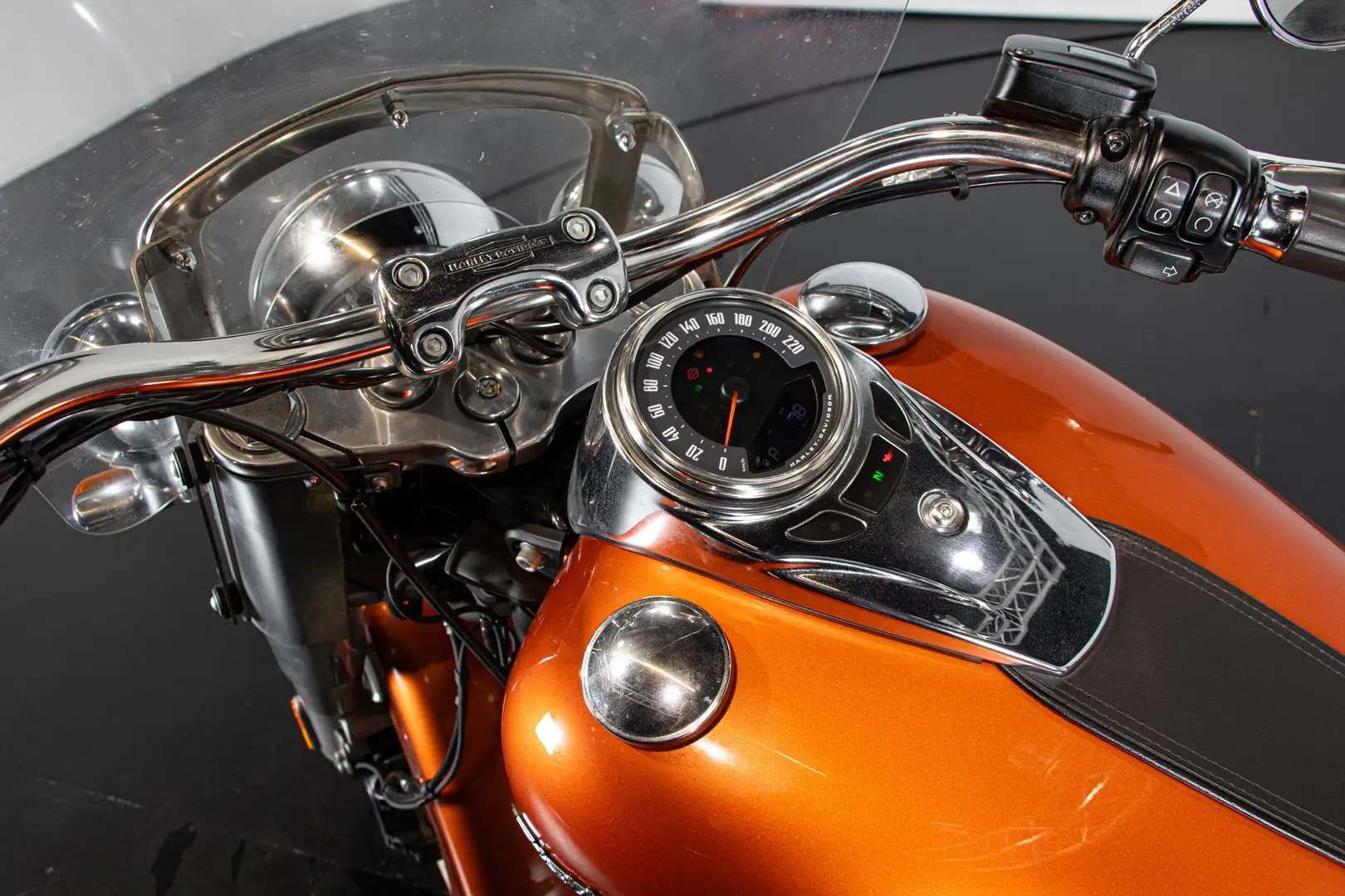 Harley-Davidson Heritage DELUXE Bronzo - 2