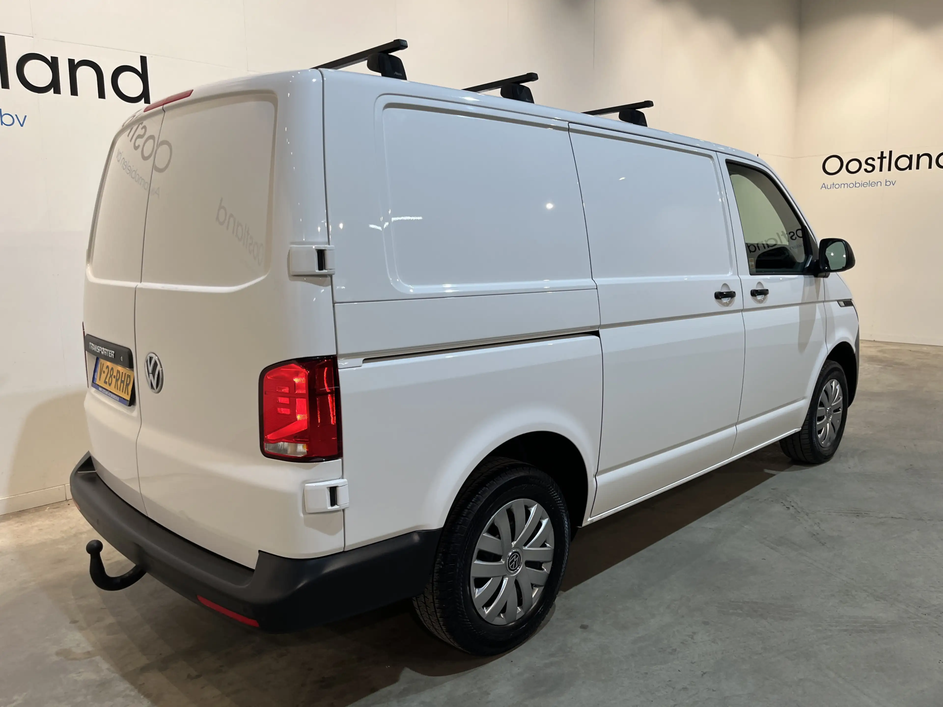 Volkswagen T6.1 Transporter 2.0 TDI L1H1 / Euro 6 / Airco / CarPlay / Cruise C — photo 14