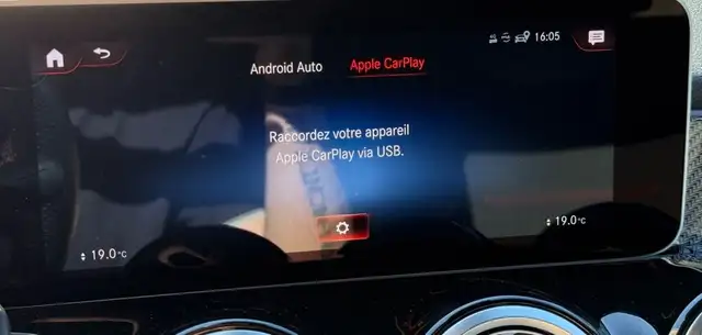 Mercedes-Benz GLB view 15