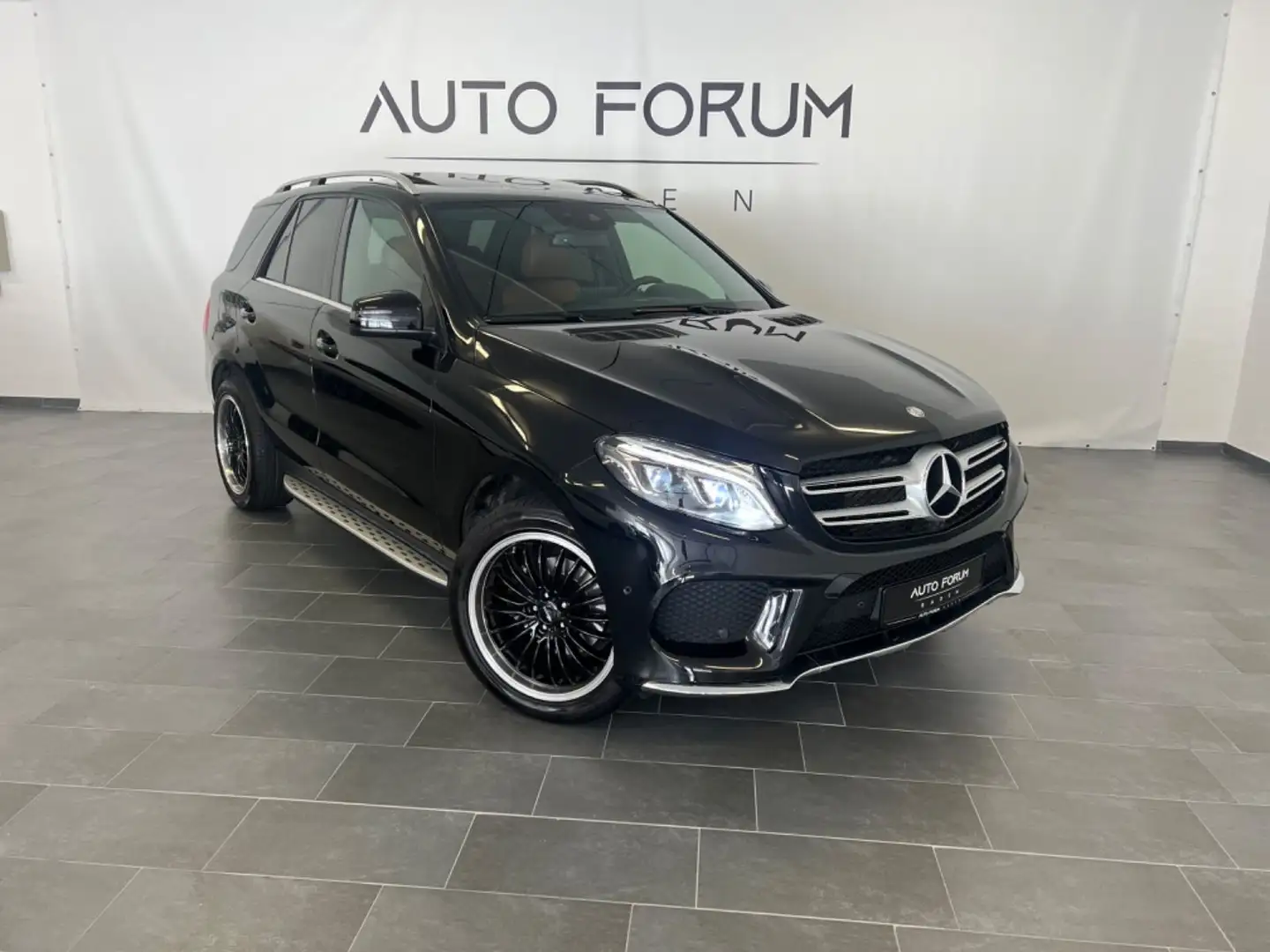 Mercedes-Benz GLE 350 d 4Matic AMG*SD*AHK*ILS* Schwarz - 1