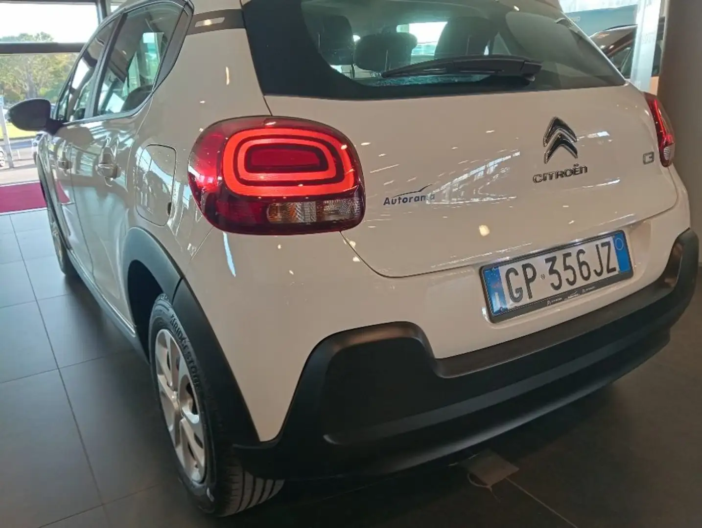 Citroen C3 PureTech 83 S&S You Bianco - 2