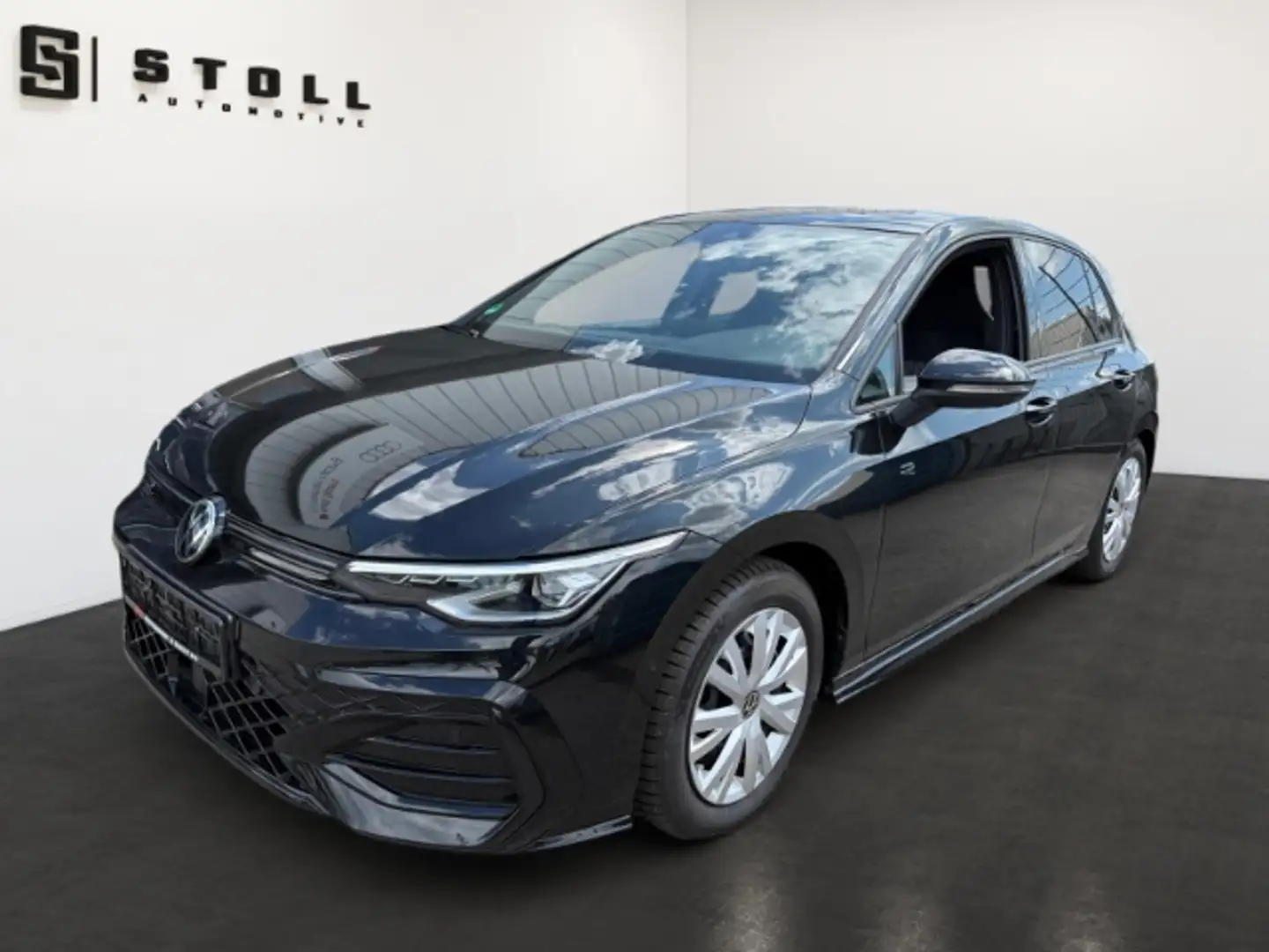 Volkswagen Golf VIII 1.5 eTSI DSG R-Line BlackStyle+Pano+AreaView+ Schwarz - 1